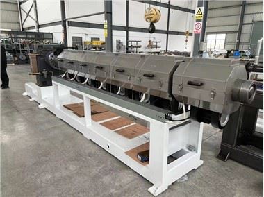 PC Hollow Sheet Extrusion line